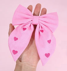 Larissa bow pink - fabric with embroidered hearts - valentines