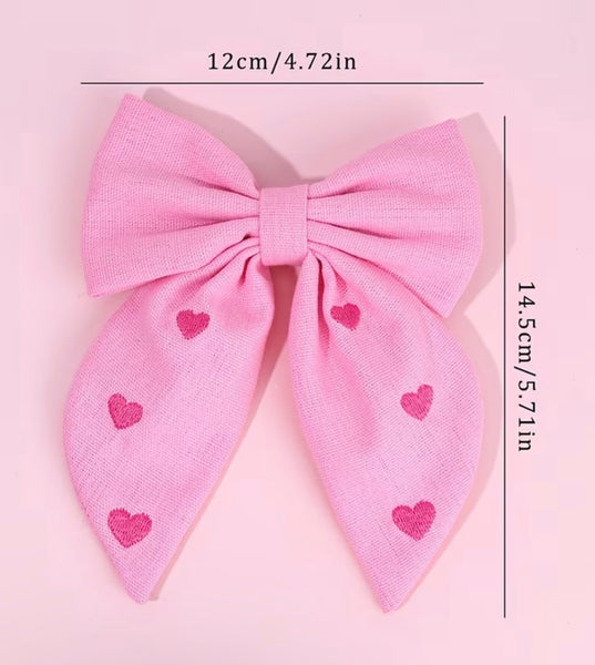 Larissa bow pink - fabric with embroidered hearts - valentines