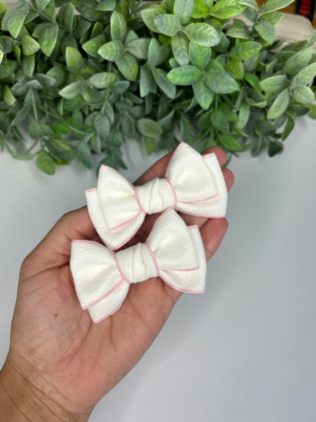 little pair of bows small white