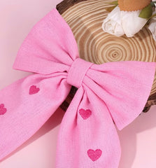 Larissa bow pink - fabric with embroidered hearts - valentines
